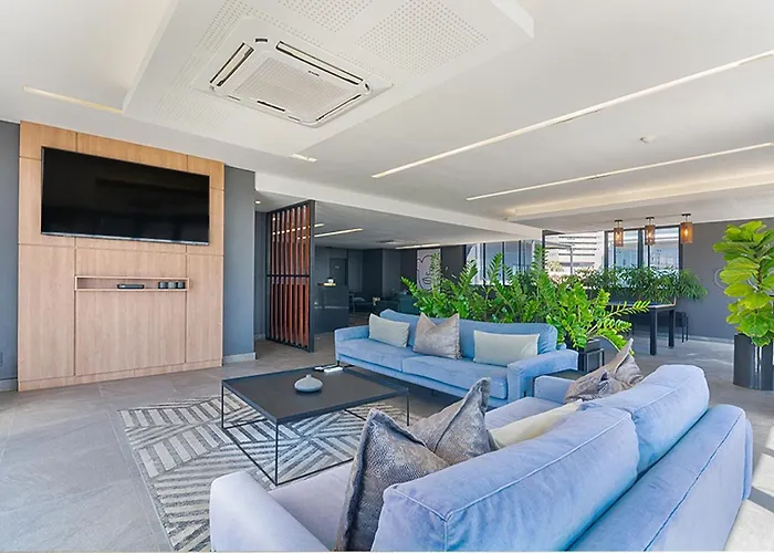 Sandton Splendid Apartment 510 Power Backup Water Backup