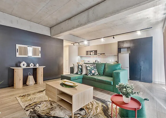 Sandton Splendid Apartment 510 Power Backup Water Backup