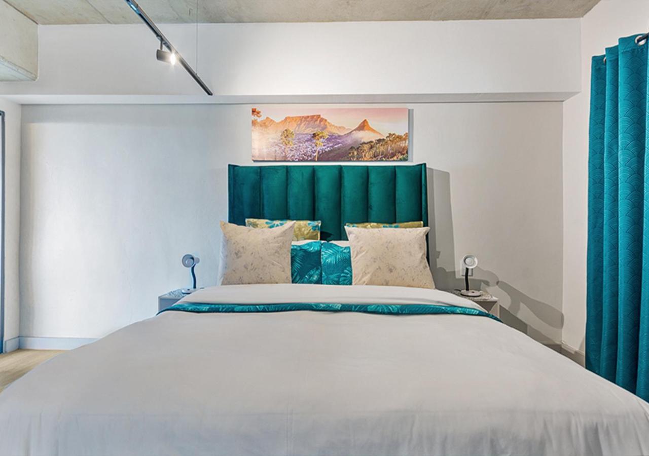 Sandton Splendid 510 Power Backup Water Backup Apartment *