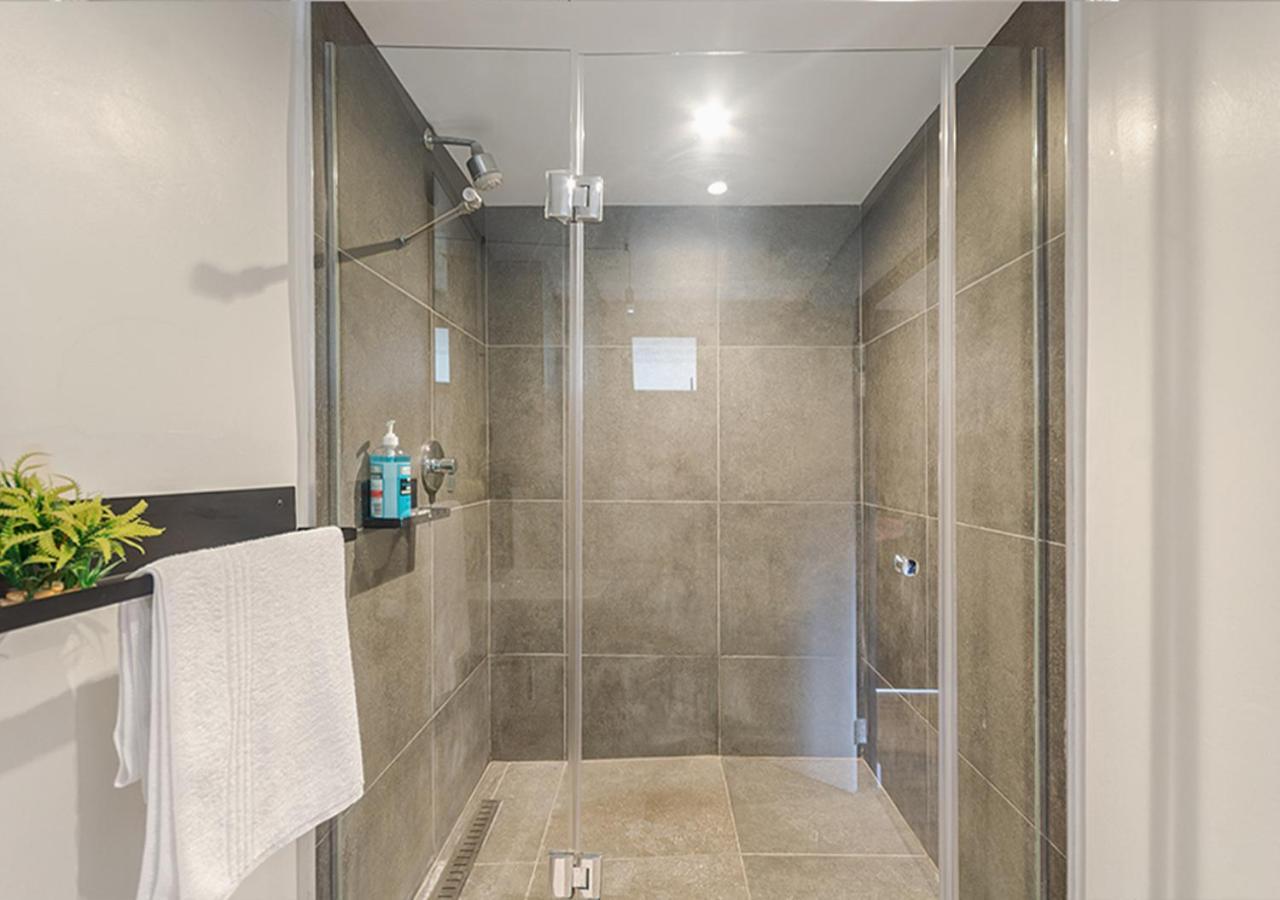 Sandton Splendid 510 Power Backup Water Backup Apartment *