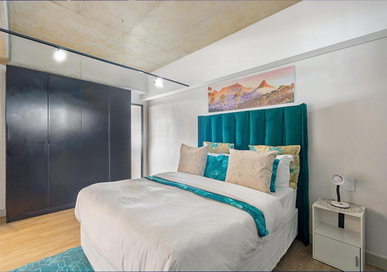 Apartment Sandton Splendid 510 Power Backup Water Backup Johannesburg