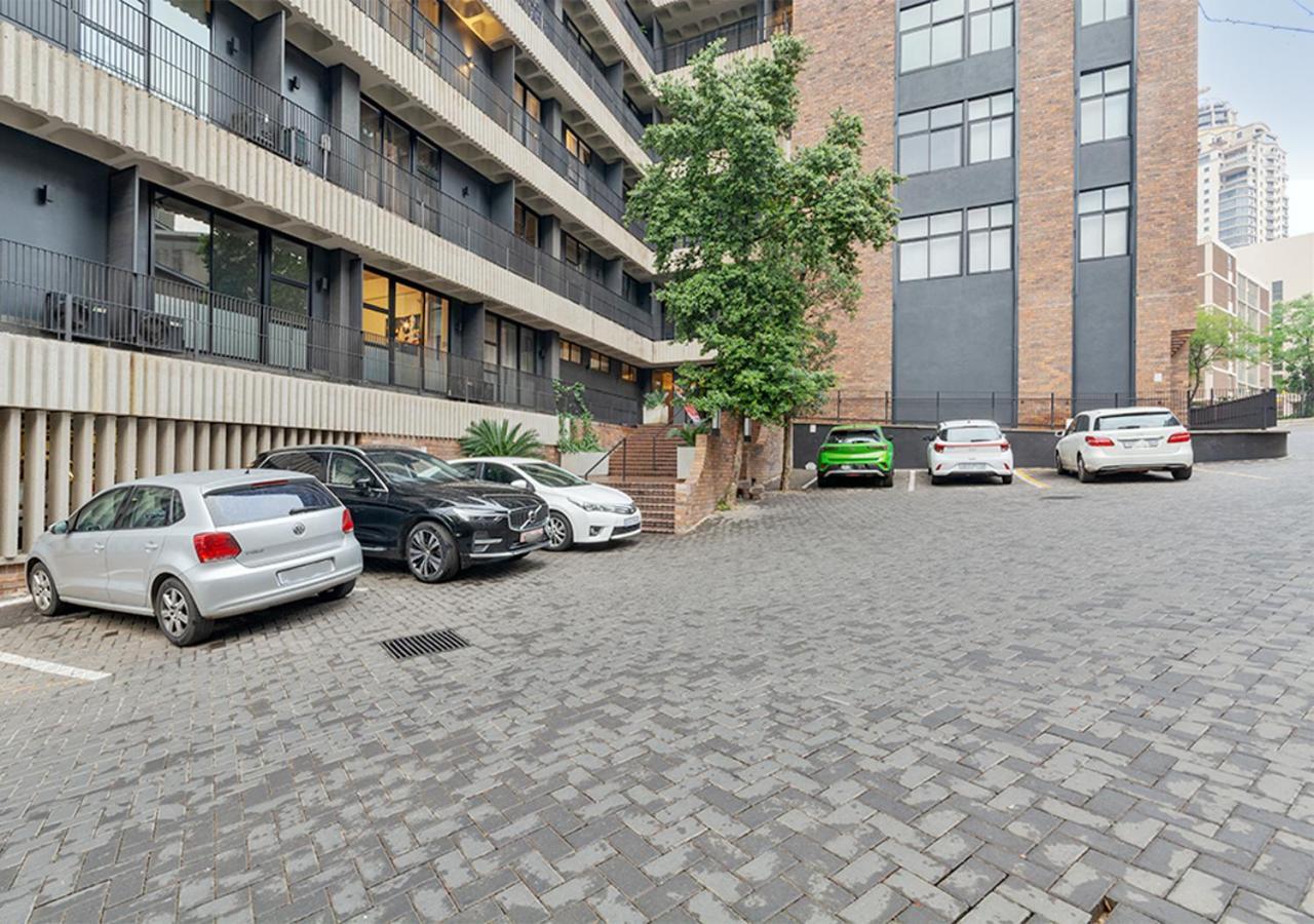 Apartment Sandton Splendid 510 Power Backup Water Backup *